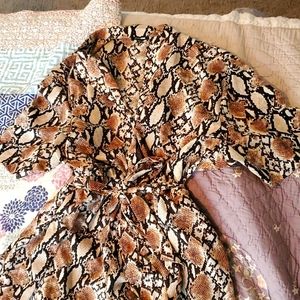 Beautiful Snake Print Jumpsuit Size 2X